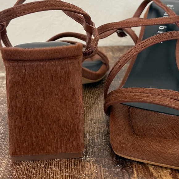 Gianni Bini Strappy Block Heel Sandals Haircalf – Size 8.5 - Picture 8 of 12